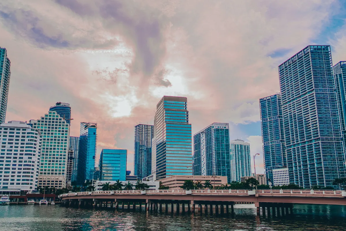 como crear empresa en miami